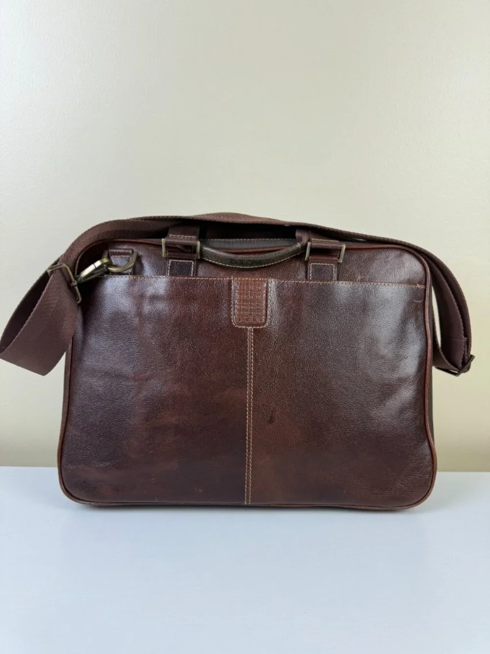 Boconi Garth Coated Zipper Slim Full Grain Leather Laptop Briefcase